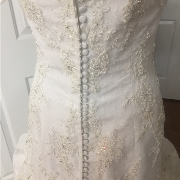 NWT Wedding Dress - Picture 5 of 8
